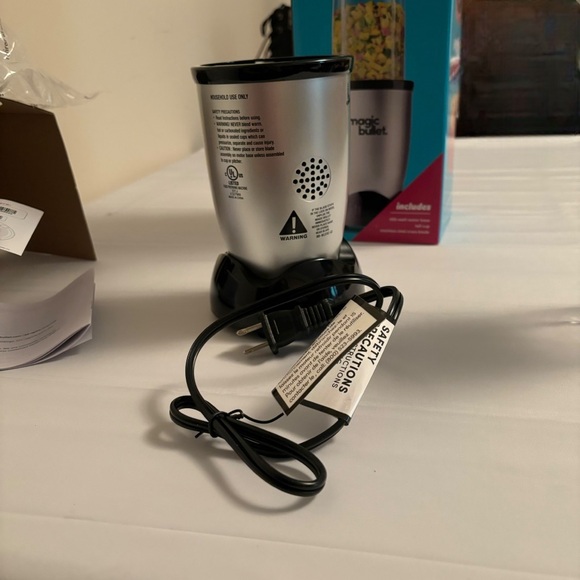 Magic Bullet Silver 3 Piece Personal Blender  MBR-0301 - Picture 7 of 8